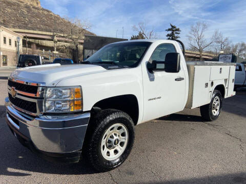 2012 Chevrolet Silverado 3500HD CC