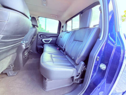 2019 Nissan Titan SV