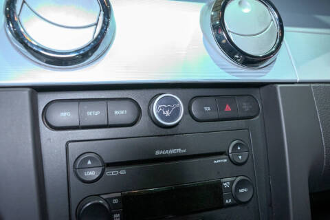 2005 Ford Mustang V6 Premium