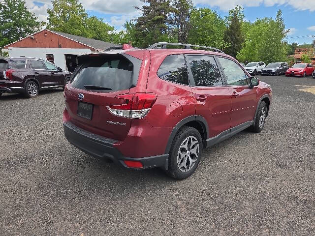 2023 Subaru Forester Premium