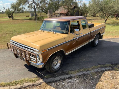 1975 Ford F-250