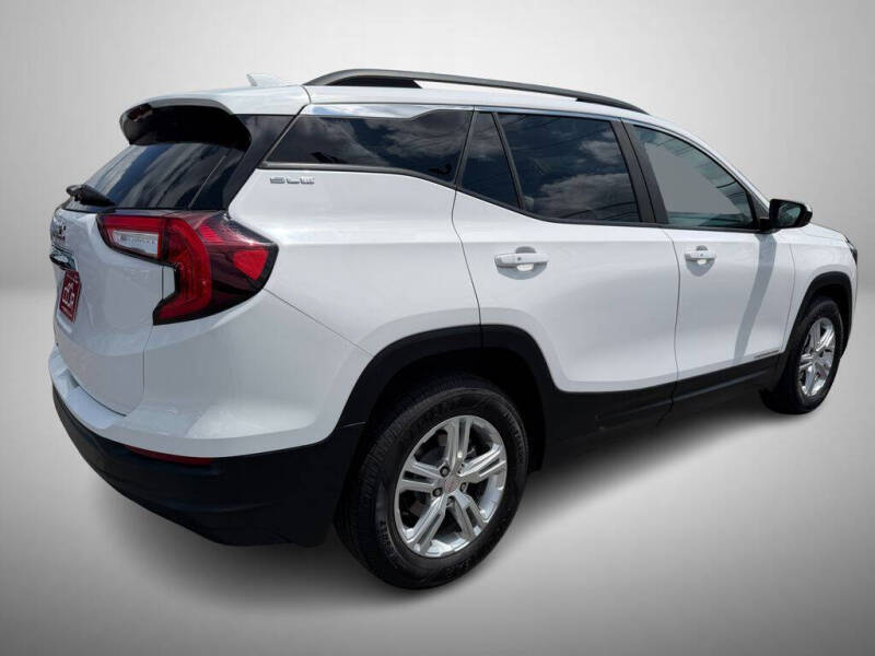 2022 GMC Terrain SLE