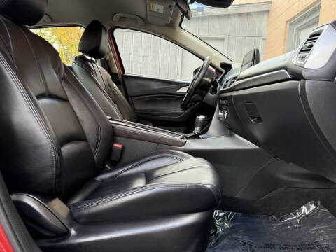 2017 Mazda MAZDA3 Touring