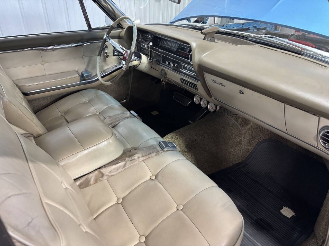 1963 Cadillac DeVille 31