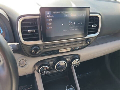 2024 Hyundai Venue SEL