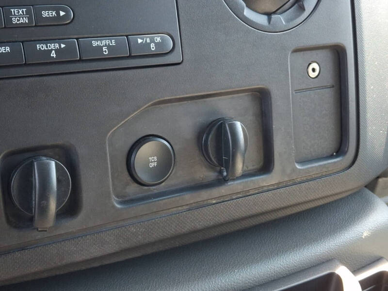 2013 Ford E-Series E-150 XLT