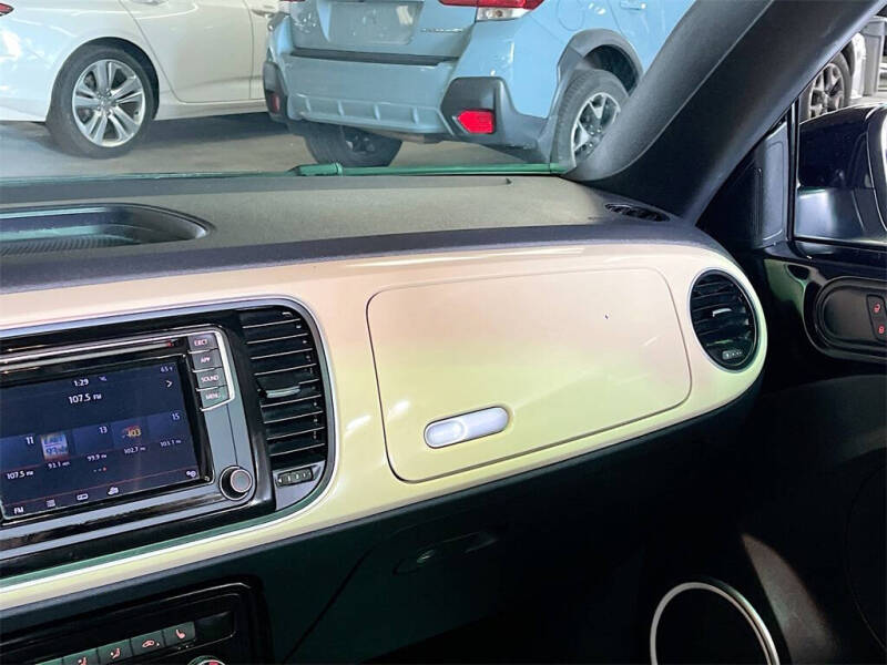 2019 Volkswagen Beetle Convertible 2.0T Final Edition SE