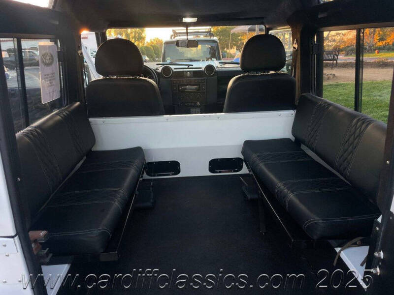 1985 Land Rover Defender