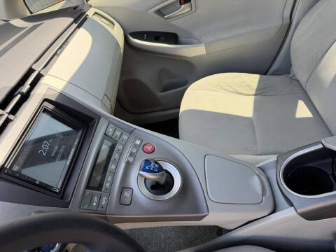 2014 Toyota Prius Three