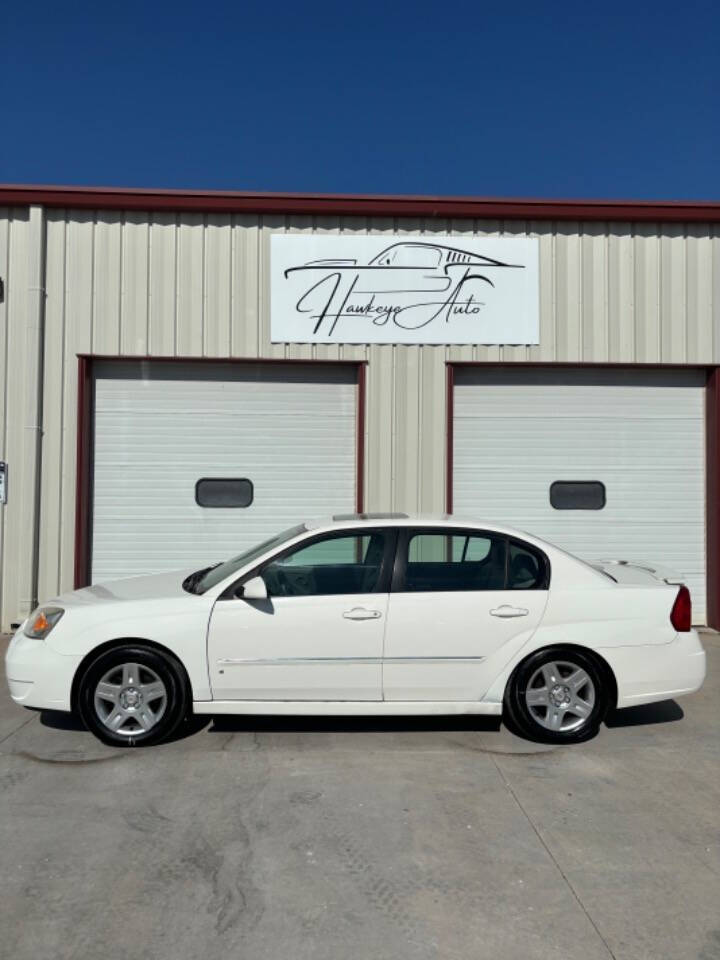 2006 Chevrolet Malibu for sale at Hawkeye Auto of De Soto LLC in Carlisle, IA