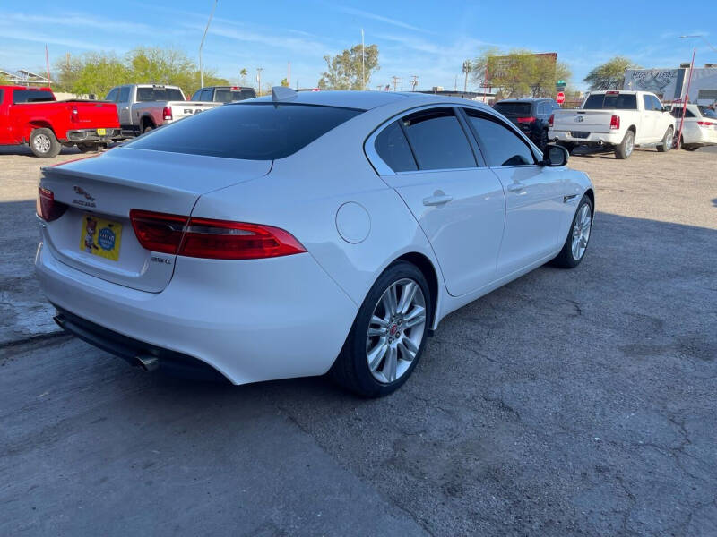 2019 Jaguar XE Base photo 16