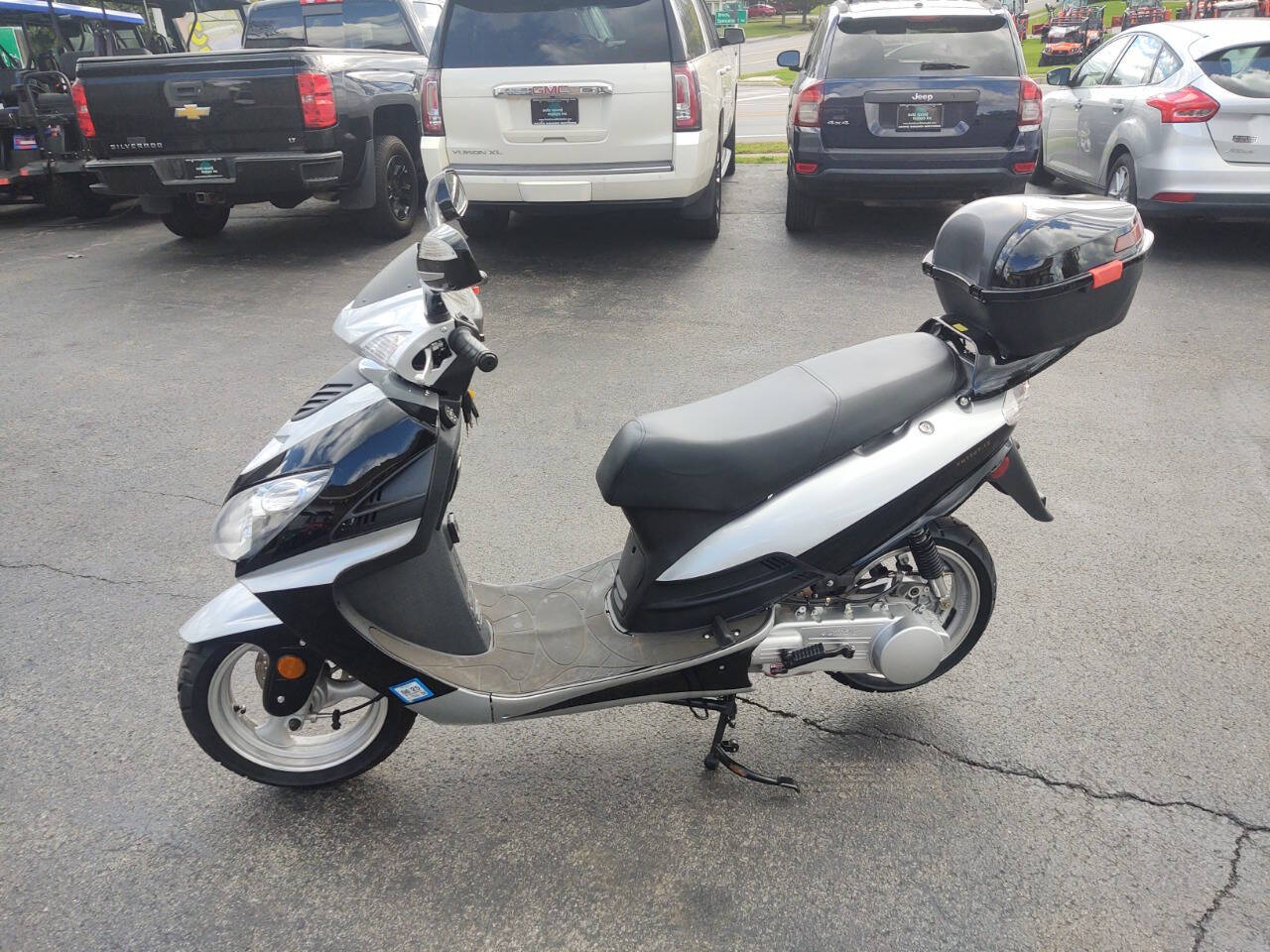 Roketa For Sale In Bergen, NY