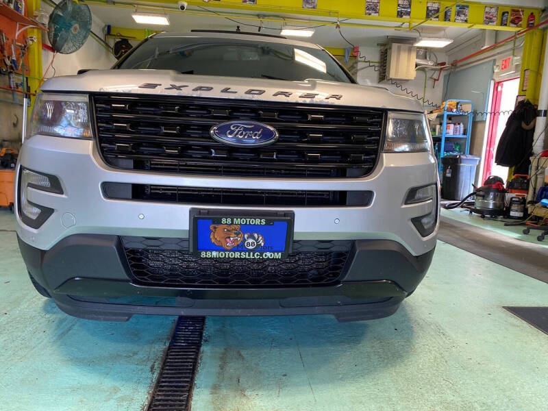 2016 Ford Explorer Sport