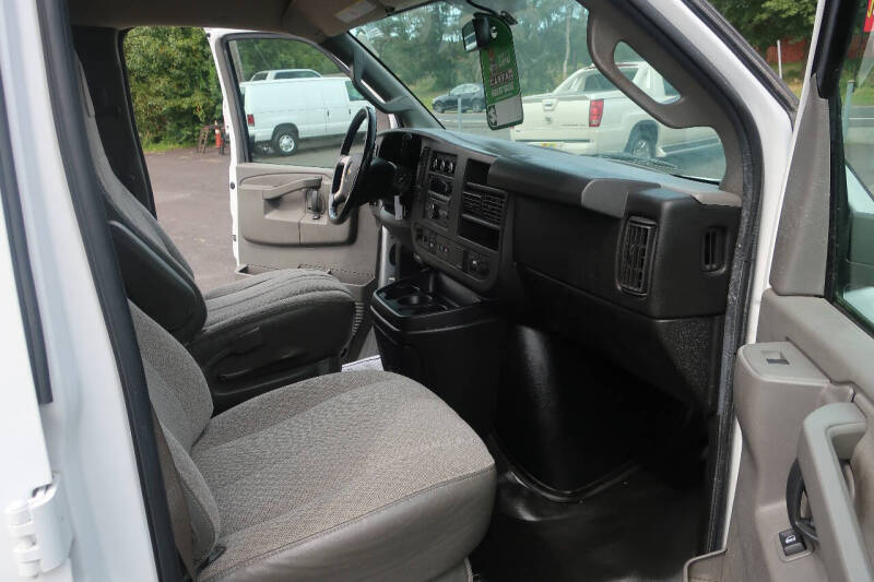 2016 Chevrolet Express 2500