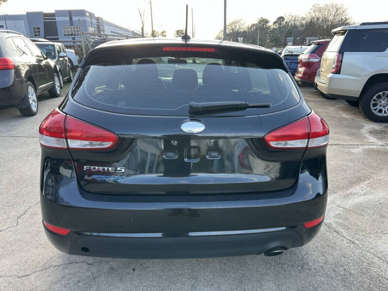 2017 Kia Forte5 LX