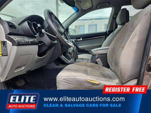 2011 Kia Sorento LX