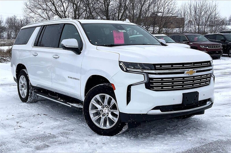 2023 Chevrolet Suburban Premier's photo