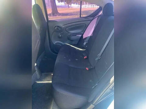 2015 Nissan Versa 1.6 S