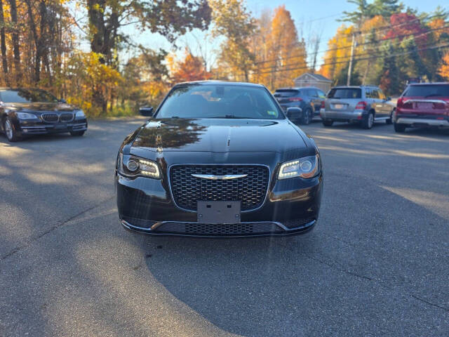 2018 Chrysler 300 for sale at Synergy Auto Sales LLC in Derry, NH