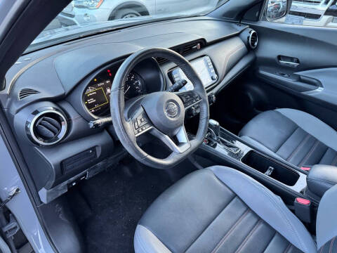 2021 Nissan Kicks SR