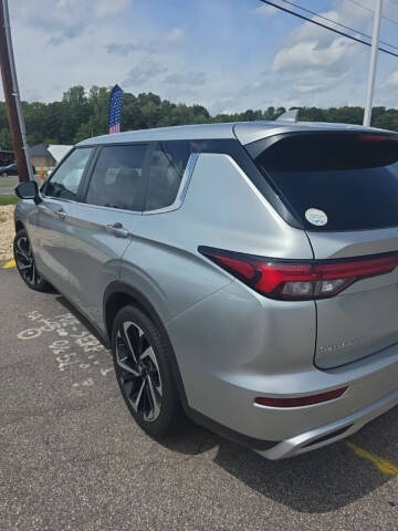 2022 Mitsubishi Outlander SE