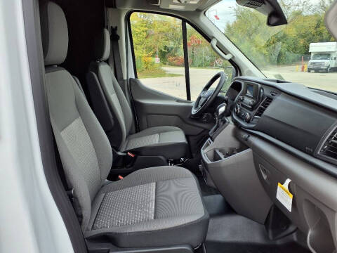 2025 Ford Transit 250