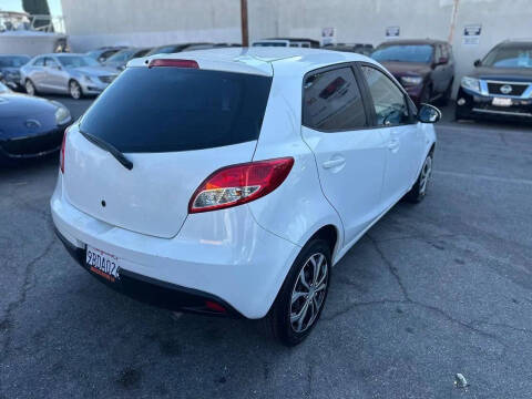 2013 Mazda MAZDA2 Touring