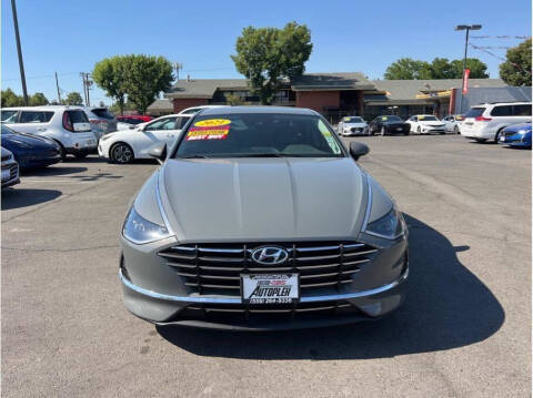 2021 Hyundai Sonata for sale at Carros Usados Fresno in Clovis CA