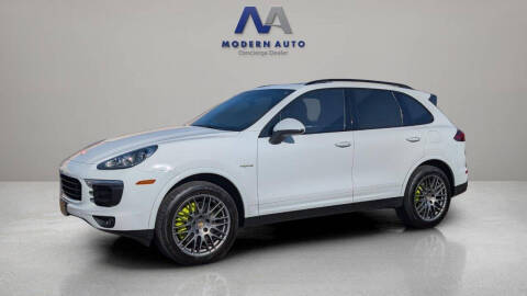 2017 Porsche Cayenne S E-Hybrid Platinum Edition