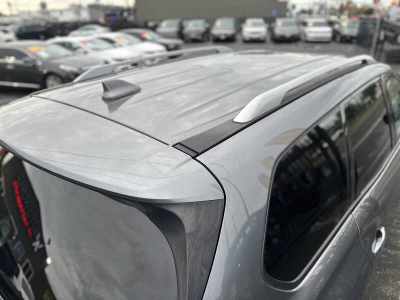 2020 Nissan Pathfinder SV