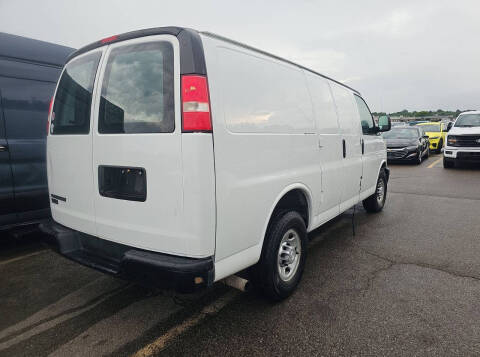 2017 Chevrolet Express 2500