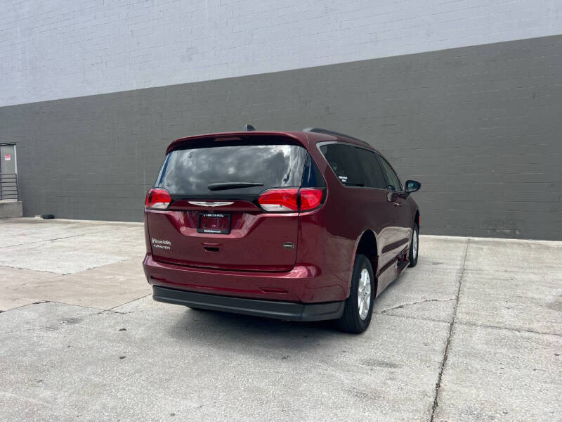 2021 Chrysler Voyager LXi