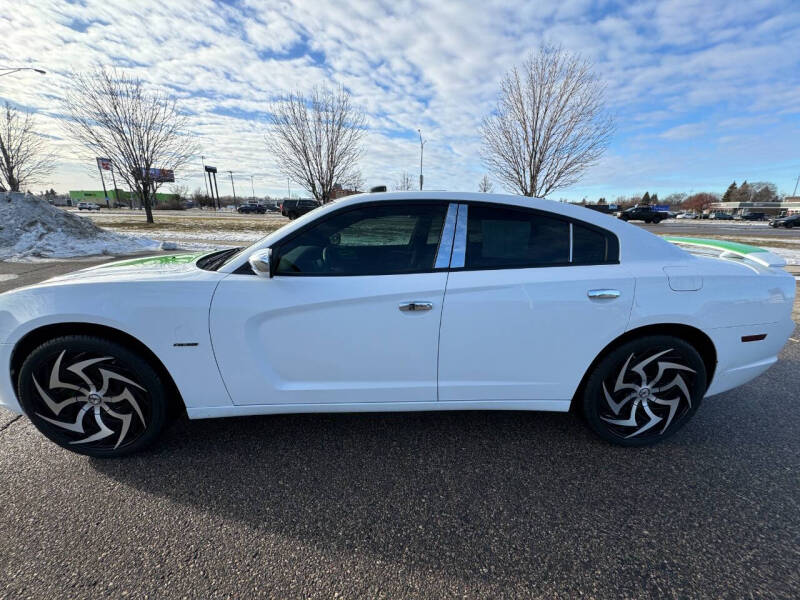 2013 Dodge Charger R/T photo 3