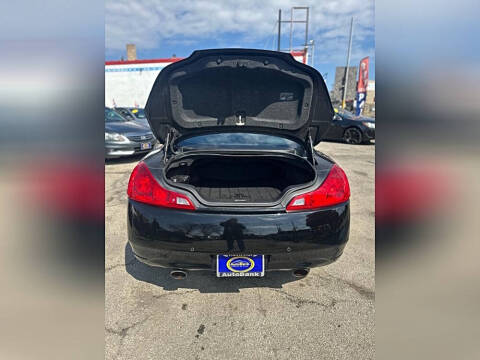 2011 Infiniti G37 Coupe x