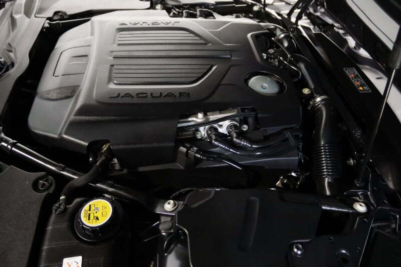 2021 Jaguar F-TYPE R-Dynamic