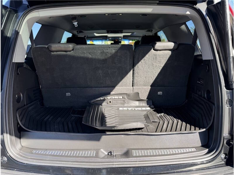 2017 Cadillac Escalade Luxury