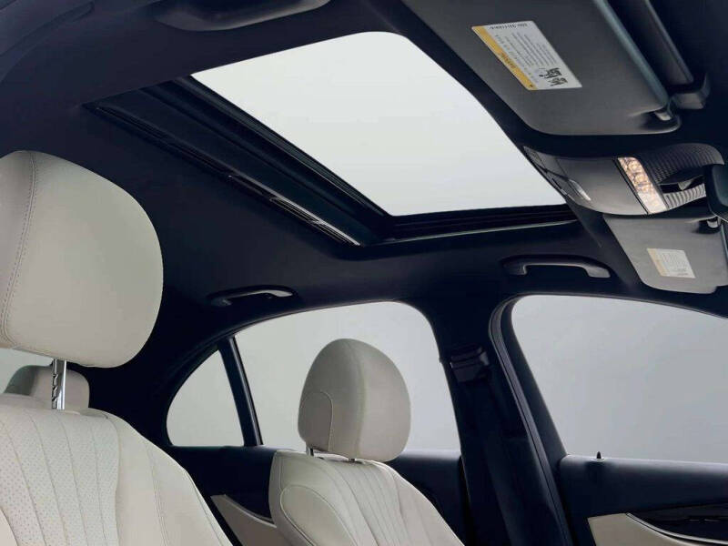 2019 Mercedes-Benz E-Class E 300