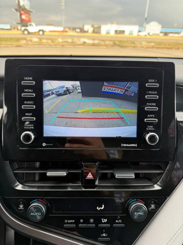 2022 Toyota Camry LE