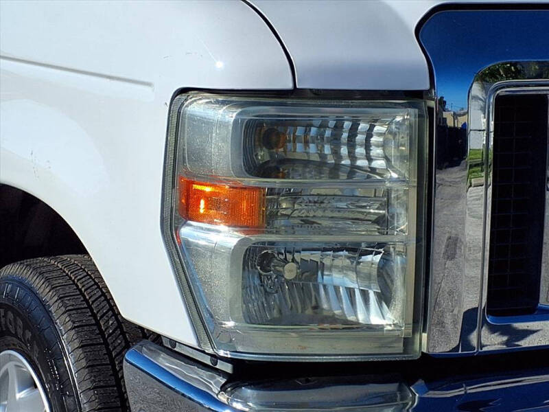 2010 Ford E-Series E-250