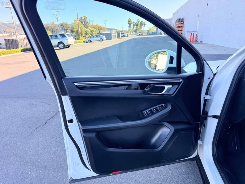 2020 Porsche Macan