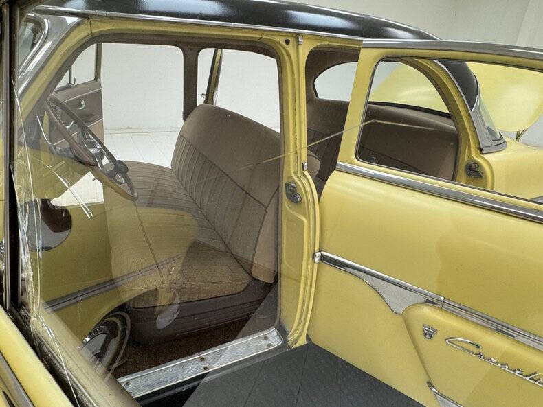1954 Ford Crestline