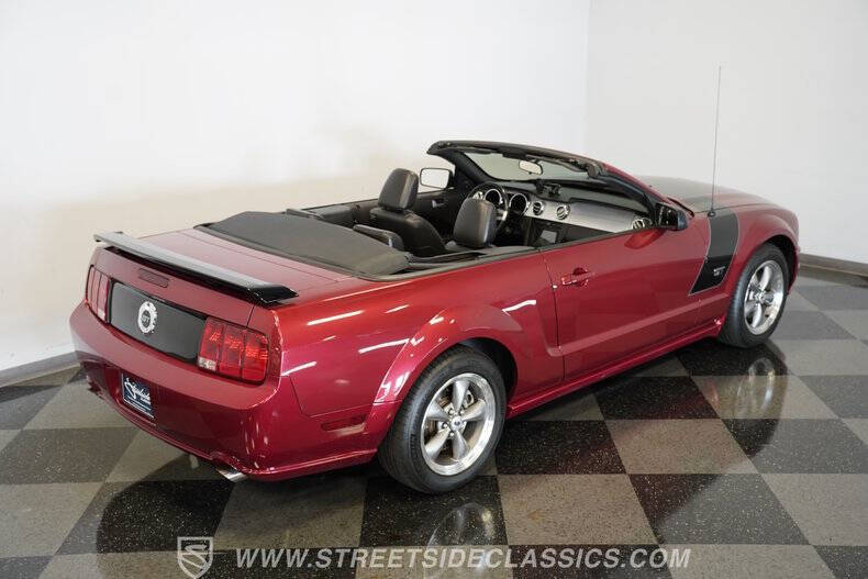 2005 Ford Mustang