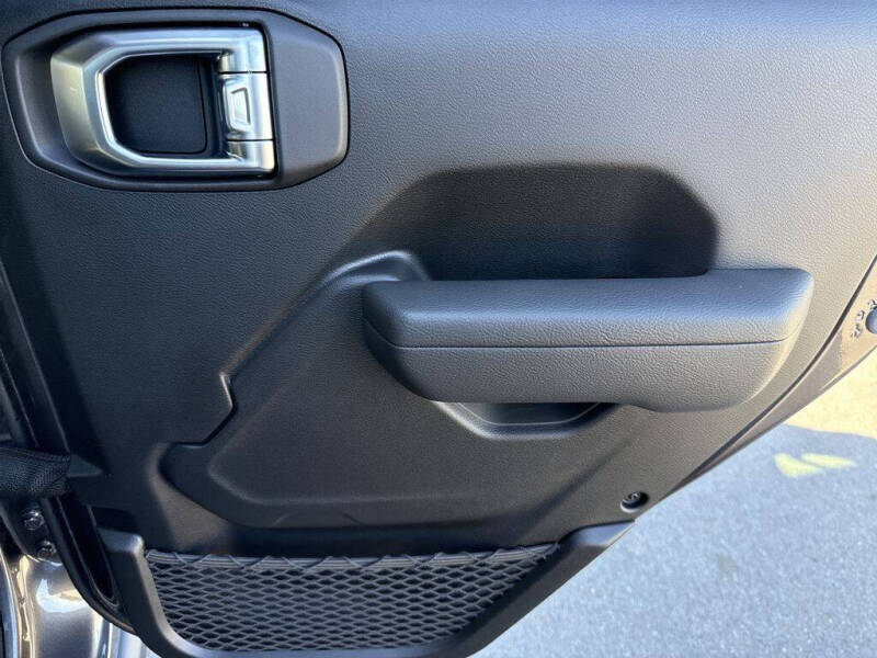 2026 Jeep Gladiator Willys