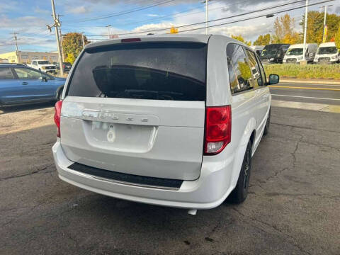 2016 Dodge Grand Caravan SE Plus