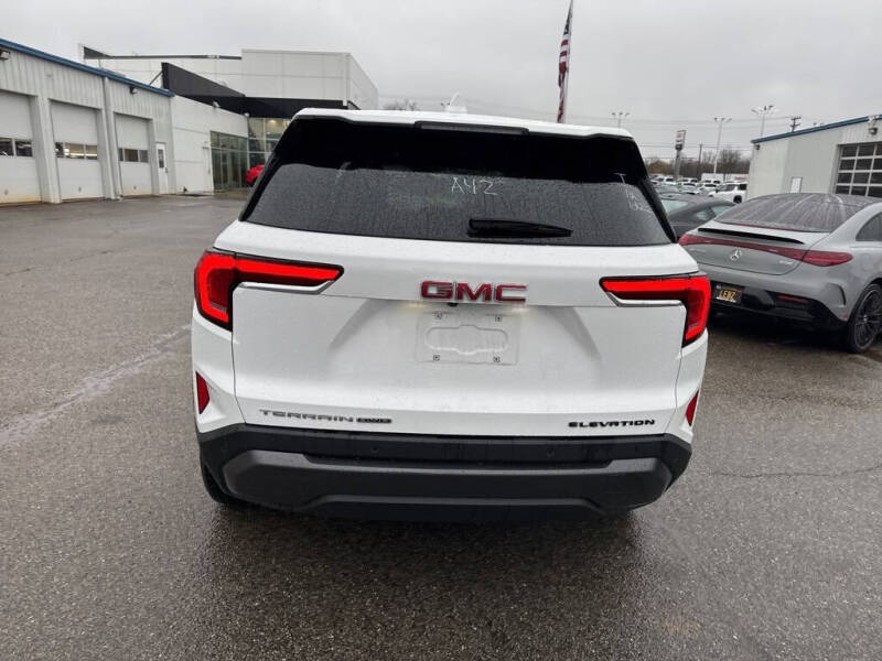 2025 GMC Terrain Elevation