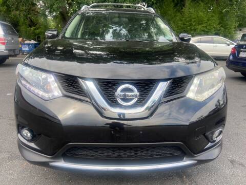 2015 Nissan Rogue for sale at FIRST CLASS AUTO in Arlington VA