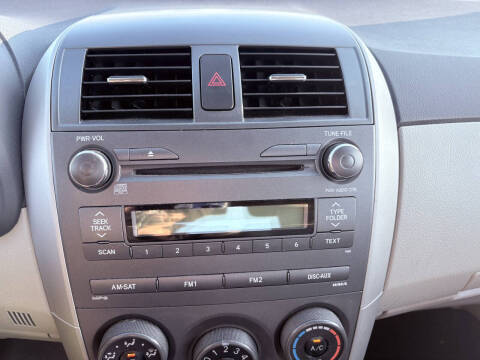 2011 Toyota Corolla LE