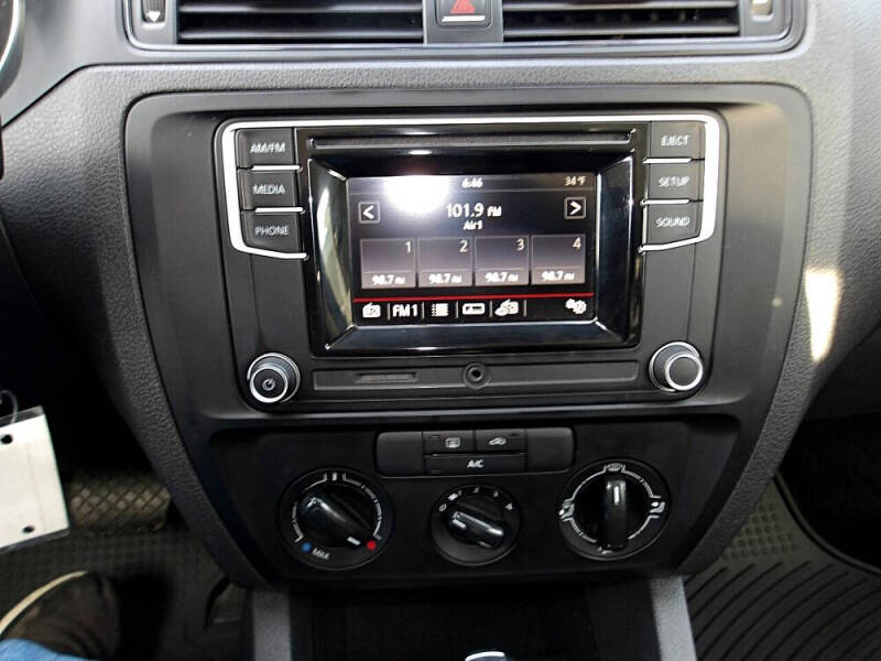 2016 Volkswagen Jetta