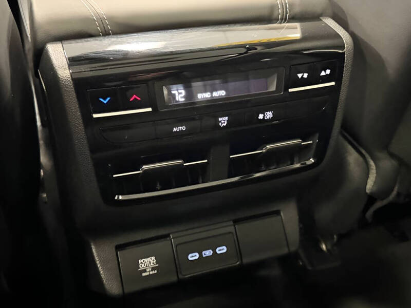 2025 Acura MDX w/Tech