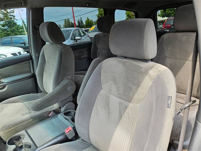 2008 Toyota Sienna